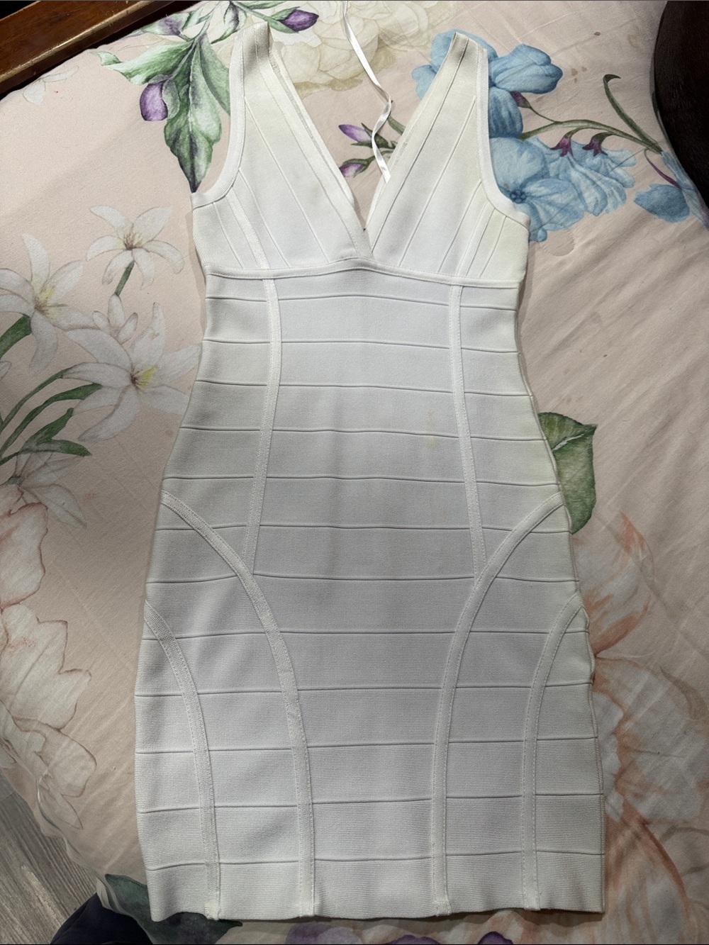 bebe White V-Neck Bandage Mini Dress